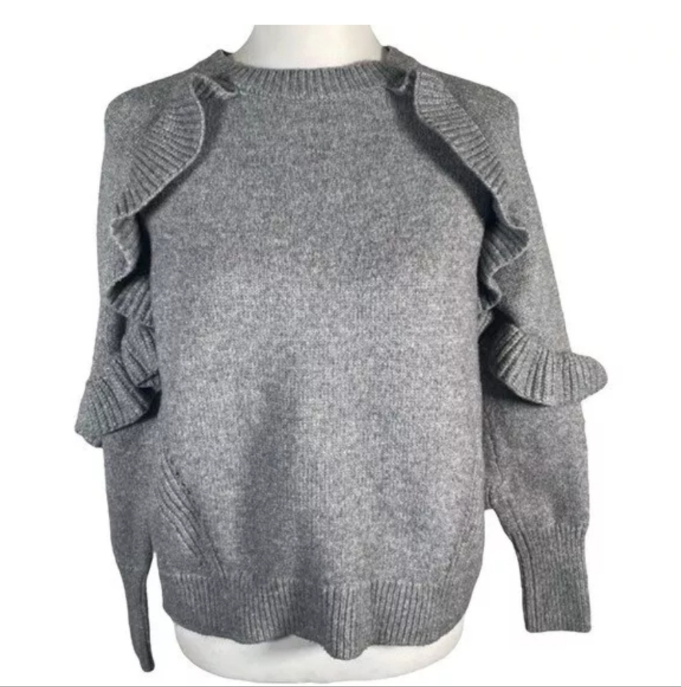 Time &True‎ Ruffle sweaterwomens large supersoft knit Hyper feminine.